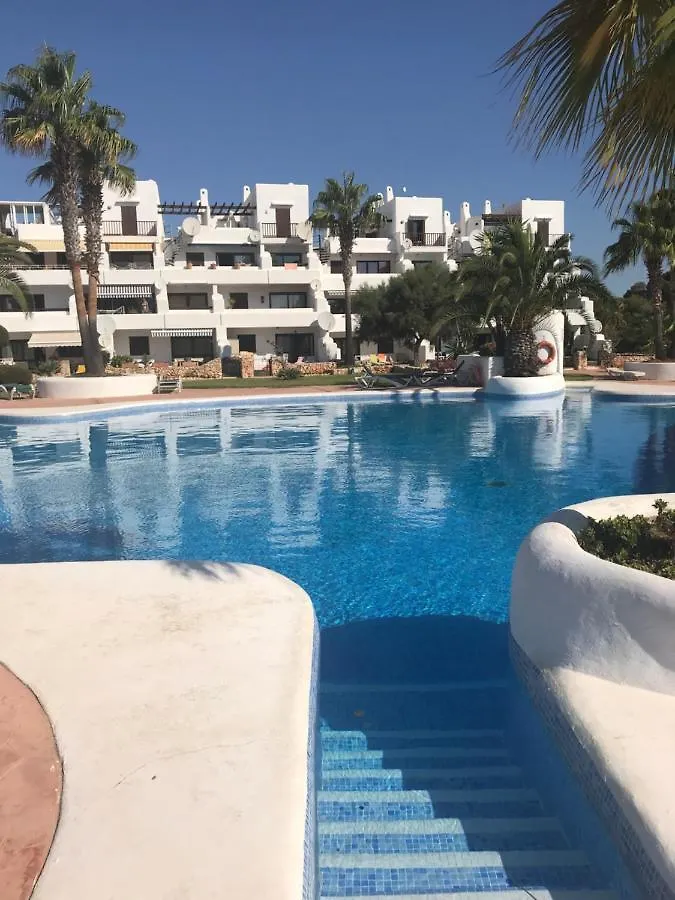 Marina Dor - Cala Egos- Sunny Ground Floor Apartment With Large Garden Cala d'Or