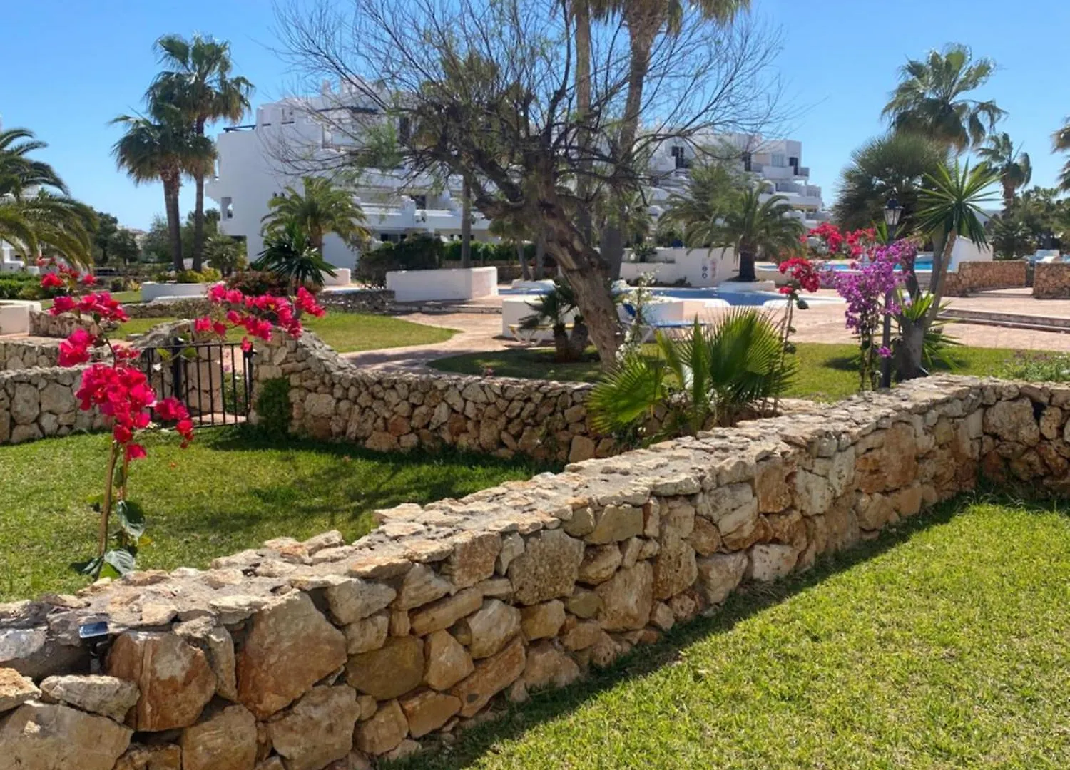Marina Dor - Cala Egos- Sunny Ground Floor Apartment With Large Garden Cala d'Or
